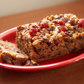 Go Eggless This Christmas with a Delicious Fruit Cake